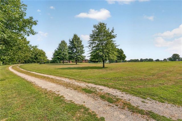 40822 E 116th Street, Richmond, MO 64085