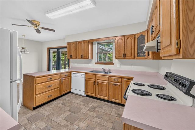 40822 E 116th Street, Richmond, MO 64085