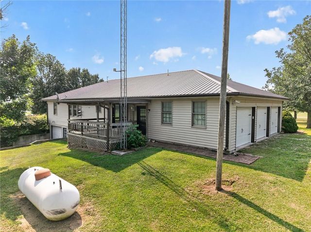 40822 E 116th Street, Richmond, MO 64085