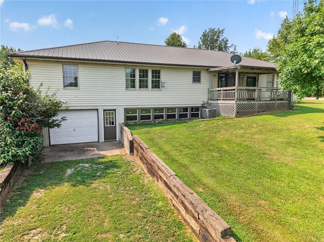 40822 E 116th Street, Richmond, MO 64085