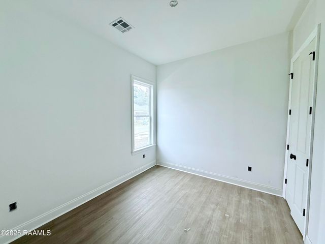 230 Berchman Oaks Drive, Lafayette, LA 70506