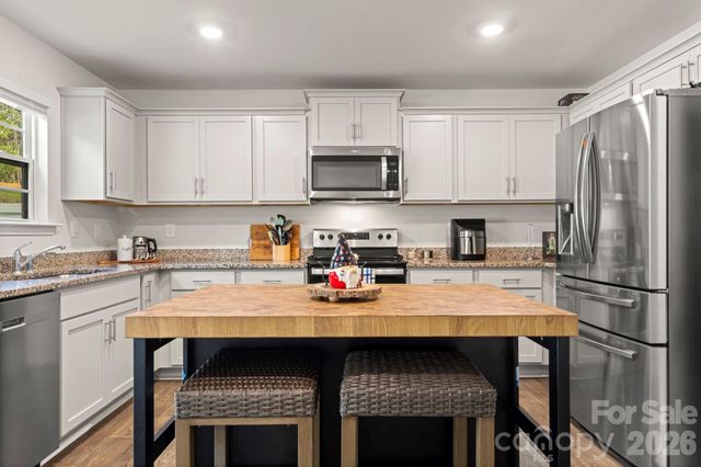 1331 Mifflin Lane, Dallas, NC 28034