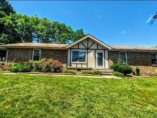 703 Lucien Dr, Goodlettsville, TN 37072