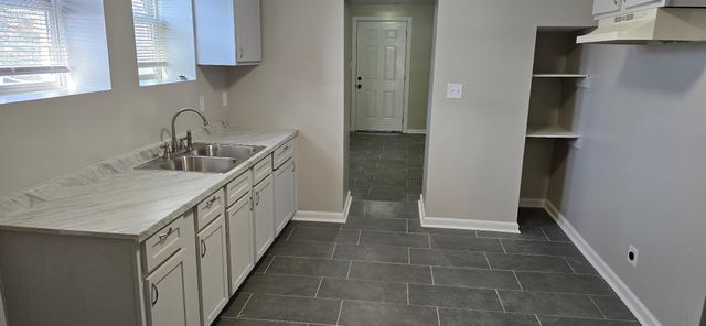 1410 SOUTH AVE, Memphis, TN 38106