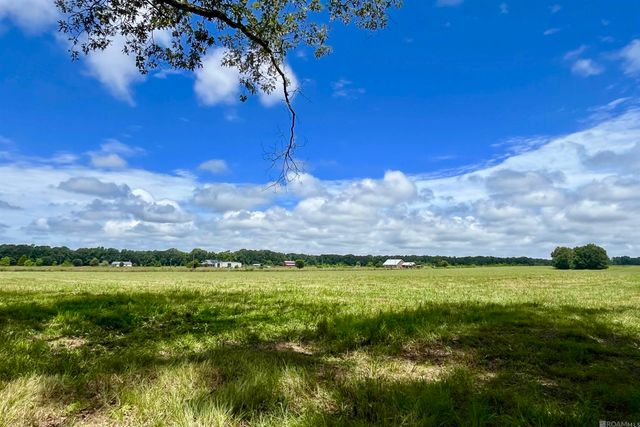 04 Hokaday Rd, Slaughter, LA 70777