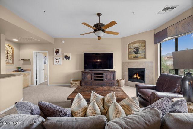 19550 N GRAYHAWK Drive 2063, Scottsdale, AZ 85255