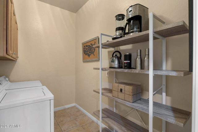 19550 N GRAYHAWK Drive 2063, Scottsdale, AZ 85255