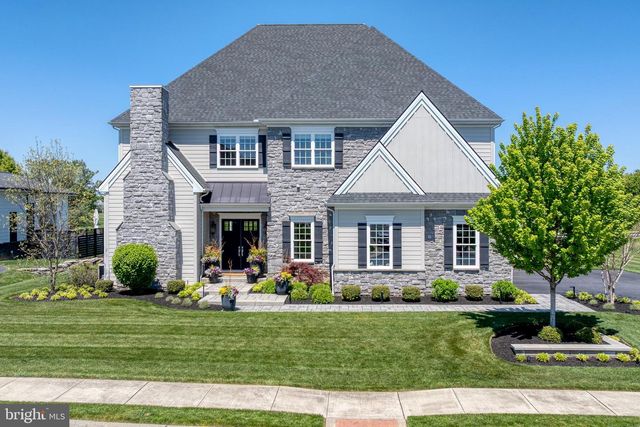 685 FLEETWOOD DR, Lititz, PA 17543