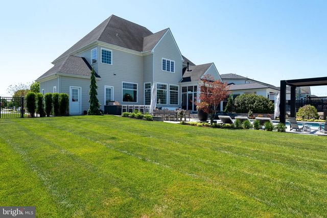 685 FLEETWOOD DR, Lititz, PA 17543