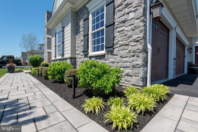 685 FLEETWOOD DR, Lititz, PA 17543