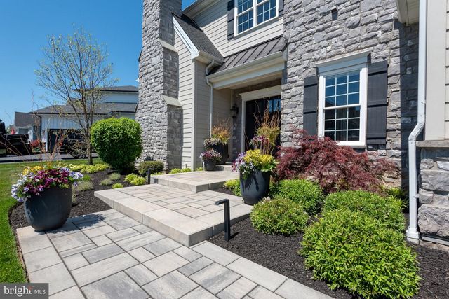 685 FLEETWOOD DR, Lititz, PA 17543