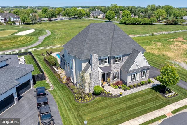 685 FLEETWOOD DR, Lititz, PA 17543