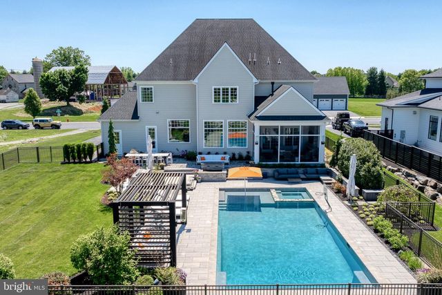685 FLEETWOOD DR, Lititz, PA 17543