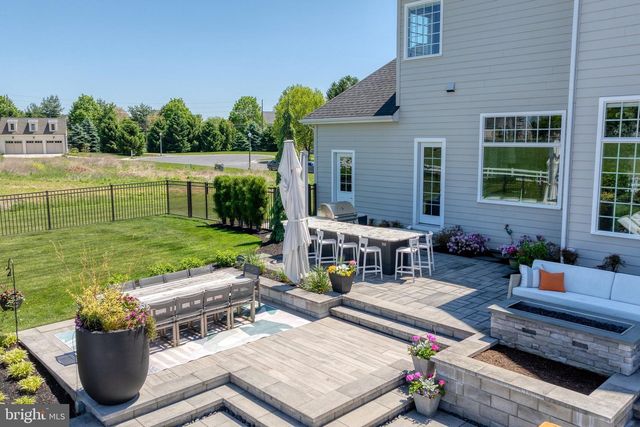 685 FLEETWOOD DR, Lititz, PA 17543