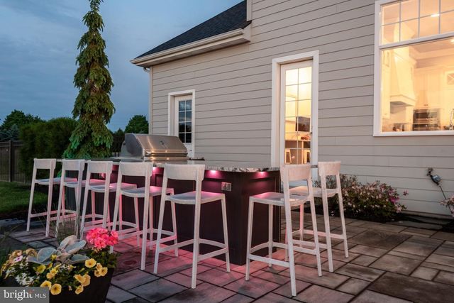 685 FLEETWOOD DR, Lititz, PA 17543