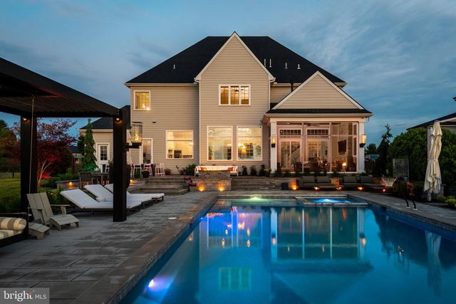 685 FLEETWOOD DR, Lititz, PA 17543