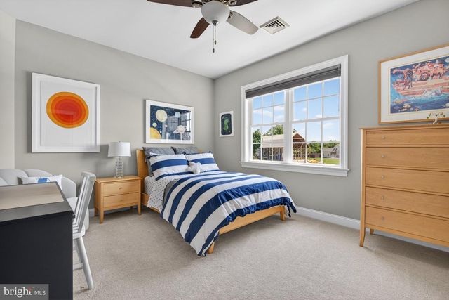 685 FLEETWOOD DR, Lititz, PA 17543