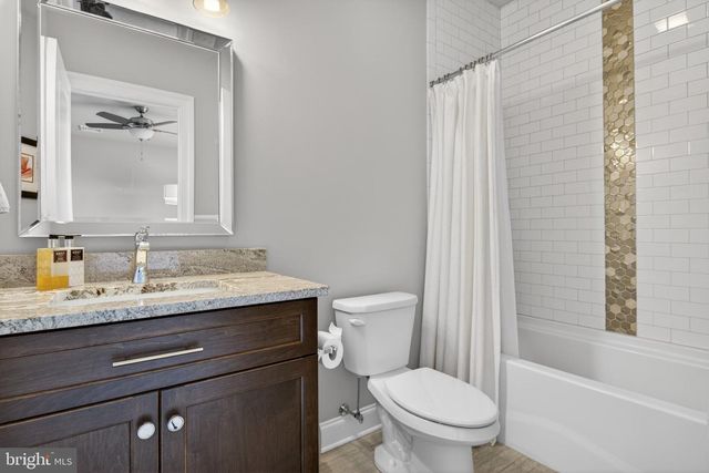 685 FLEETWOOD DR, Lititz, PA 17543