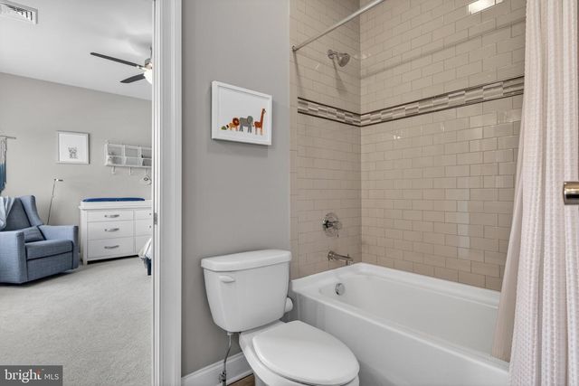 685 FLEETWOOD DR, Lititz, PA 17543
