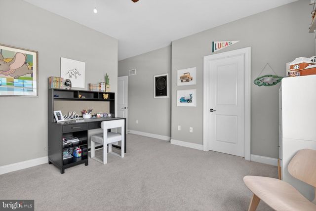 685 FLEETWOOD DR, Lititz, PA 17543