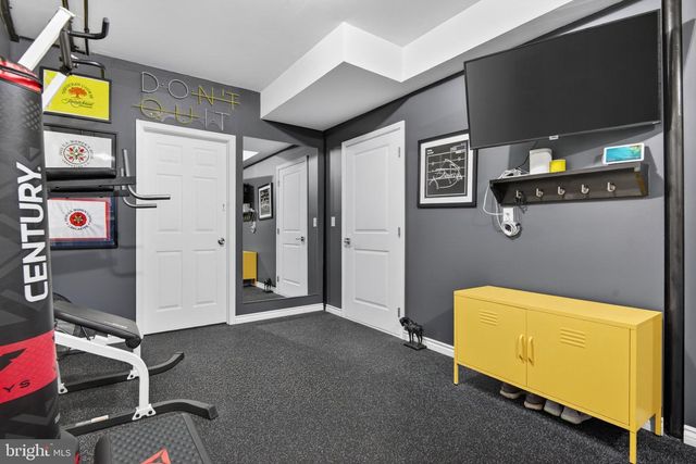 685 FLEETWOOD DR, Lititz, PA 17543