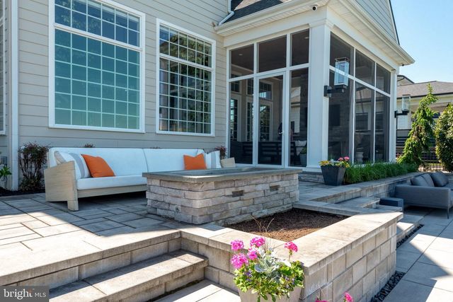 685 FLEETWOOD DR, Lititz, PA 17543