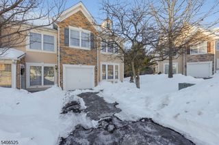 18 Birchwood Ln, North Haledon Boro, NJ 07508