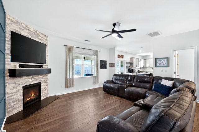 102 Preservation Drive, Greer, SC 29650