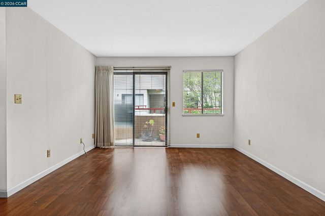 5020 Valley Crest Dr 110, Concord, CA 94521