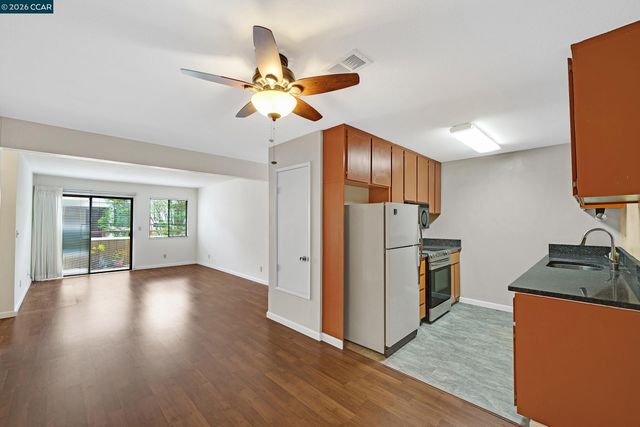 5020 Valley Crest Dr 110, Concord, CA 94521