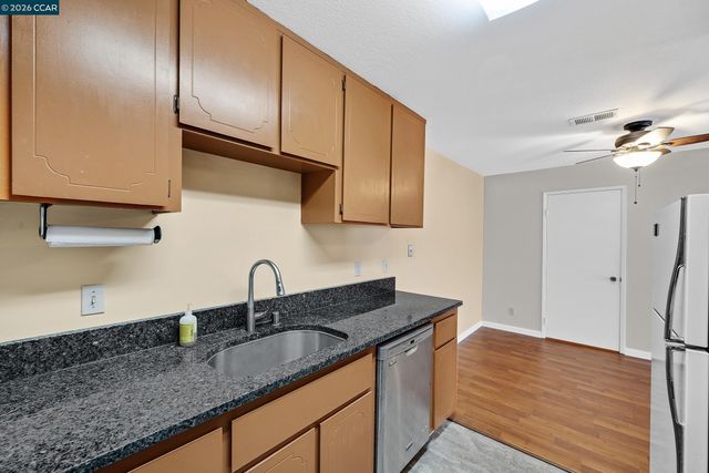 5020 Valley Crest Dr 110, Concord, CA 94521