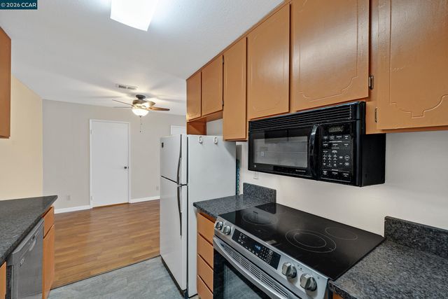 5020 Valley Crest Dr 110, Concord, CA 94521