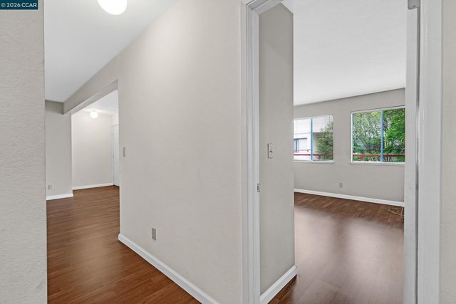 5020 Valley Crest Dr 110, Concord, CA 94521