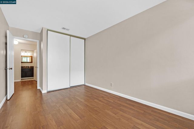 5020 Valley Crest Dr 110, Concord, CA 94521