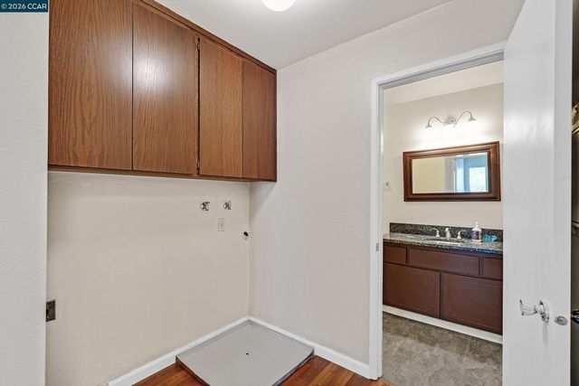 5020 Valley Crest Dr 110, Concord, CA 94521