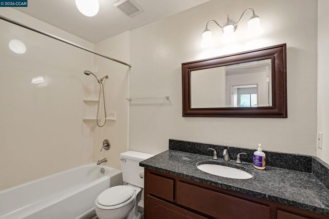 5020 Valley Crest Dr 110, Concord, CA 94521