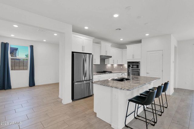 1012 W CANYONLANDS Court, San Tan Valley, AZ 85140