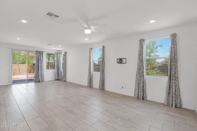 1012 W CANYONLANDS Court, San Tan Valley, AZ 85140
