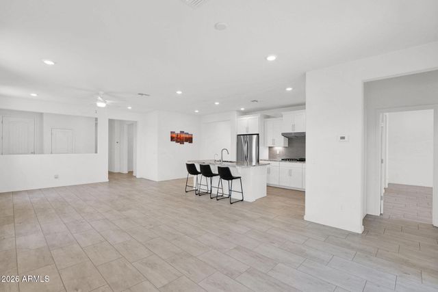 1012 W CANYONLANDS Court, San Tan Valley, AZ 85140