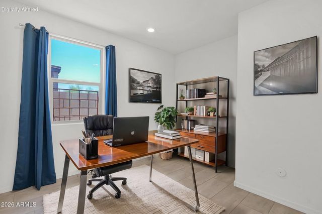 1012 W CANYONLANDS Court, San Tan Valley, AZ 85140