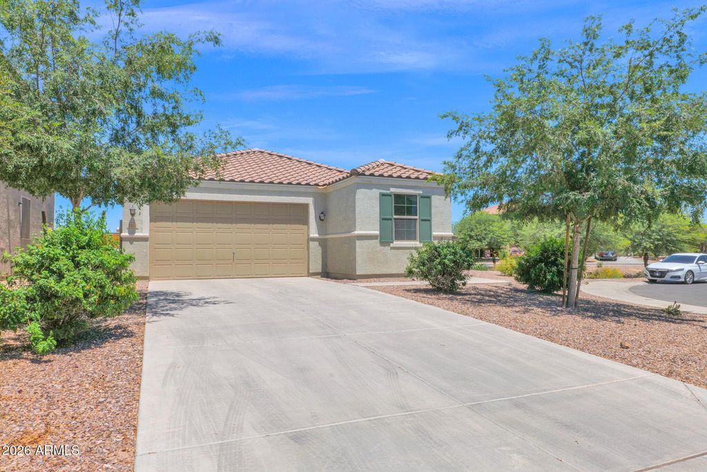 1012 W CANYONLANDS Court, San Tan Valley, AZ 85140