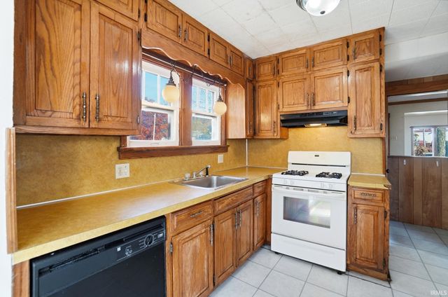 2315 California Avenue, Fort Wayne, IN 46805