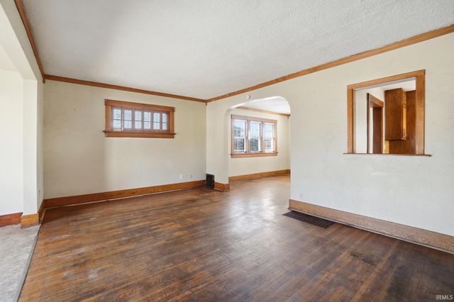 2315 California Avenue, Fort Wayne, IN 46805