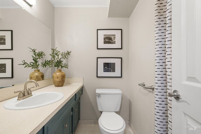 747 Spyglass Way, Eagle, ID 83616