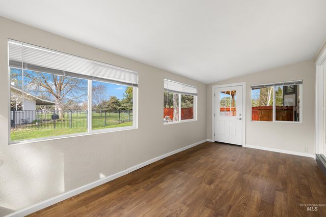 747 Spyglass Way, Eagle, ID 83616