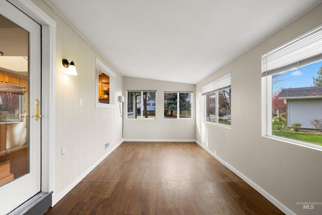 747 Spyglass Way, Eagle, ID 83616