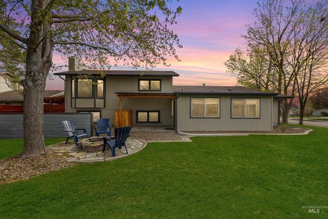 747 Spyglass Way, Eagle, ID 83616