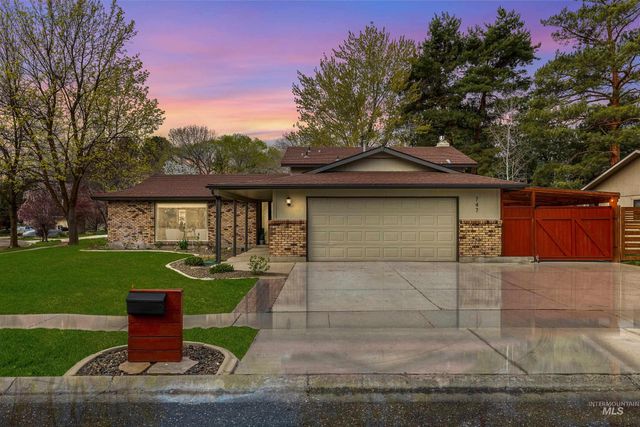 747 Spyglass Way, Eagle, ID 83616