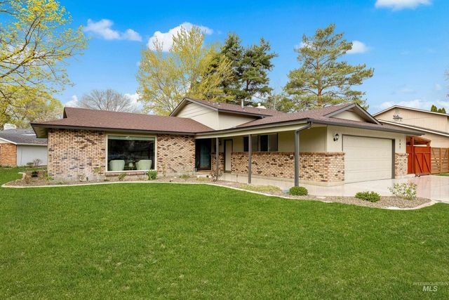 747 Spyglass Way, Eagle, ID 83616