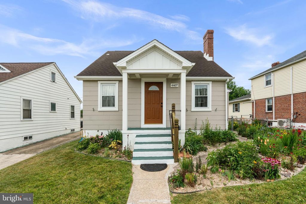 4407 HOOPER AVE, Baltimore, MD 21229